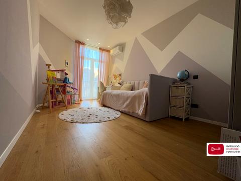 квартира за адресою Регенераторна вул., 4 к17