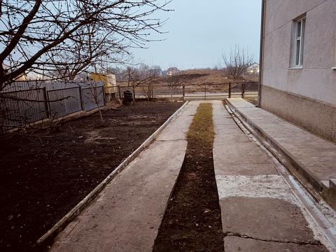 будинок за адресою Шкільна