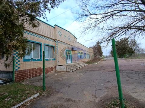 коммерческая по адресу Центральна, 1