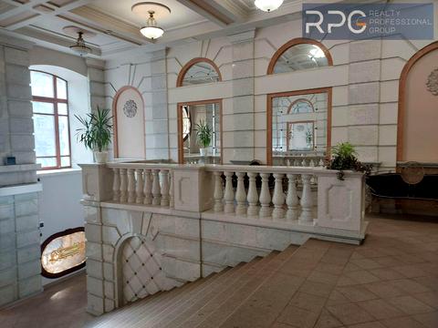 комерційна за адресою Бульварно-Кудрявська вул. (Воровського), 24