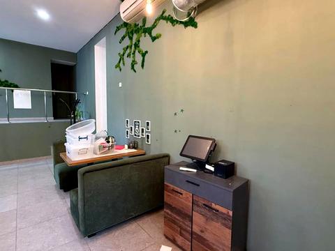 комерційна за адресою Олеся Гончара вул., 75