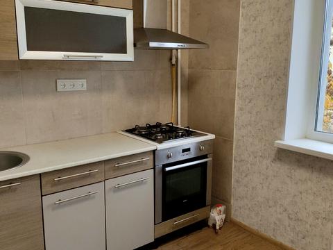 квартира за адресою Лариси Руденко вул., 8