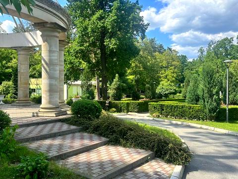 дом по адресу вул. Коновальця, 49