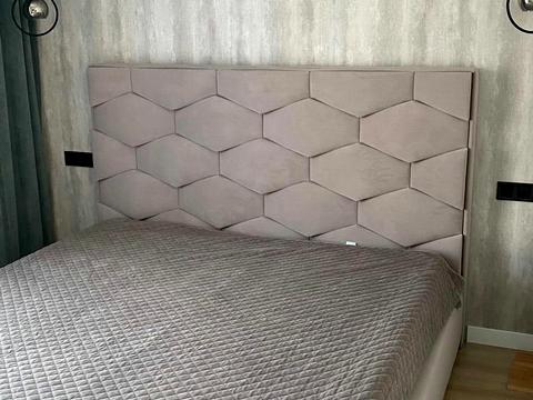 будинок за адресою Грушевського вул.