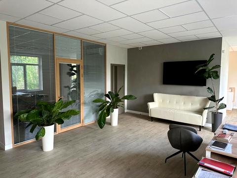 комерційна за адресою Січових Стрільців вул. (Артема), 84-А