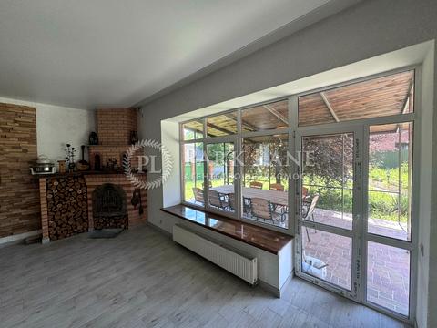 дом по адресу Будівельників, 14