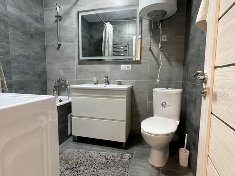 квартира по адресу Драгоманова ул., 6г