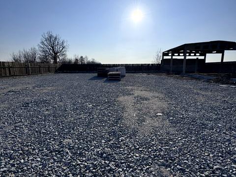 комерційна за адресою Житомирська вул., 2