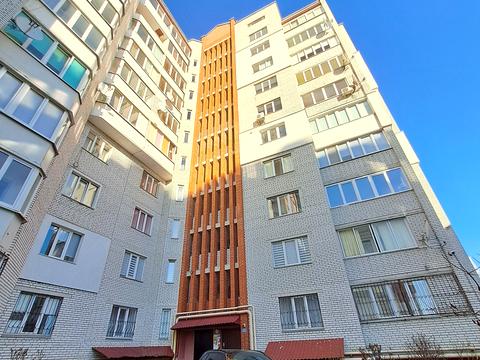 квартира за адресою Злуки, 8