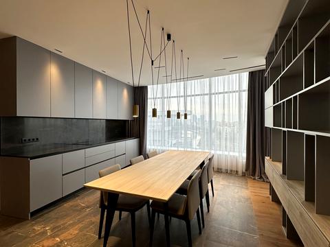 квартира за адресою Раїси Окіпної вул., 18