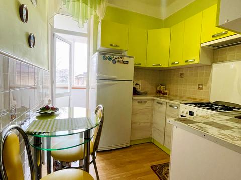 квартира за адресою Миколи Зерова вул., 11