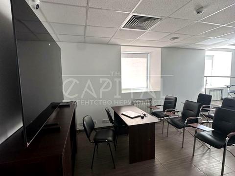 комерційна за адресою Тараса Шевченка бульв., 2