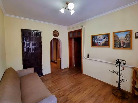 дом по адресу Лялі Ратушної