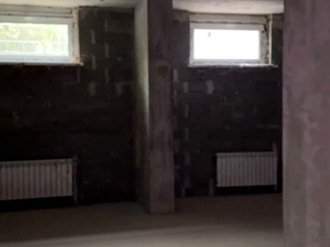 комерційна за адресою Микільсько-Слобідська вул., 10