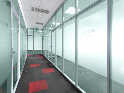 коммерческая по адресу Николая Амосова ул., 12