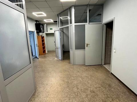 комерційна за адресою Автозаводська вул., 54
