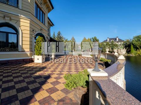 будинок за адресою смт. Козин, Столичне шосе