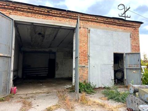 комерційна за адресою Волинська вул., 1