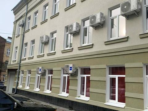 коммерческая по адресу Джерельна, 1