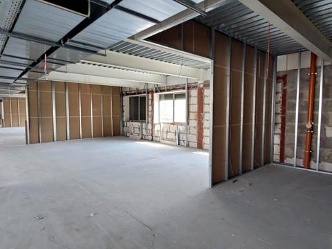 комерційна за адресою Вадима Гетьмана вул., 6