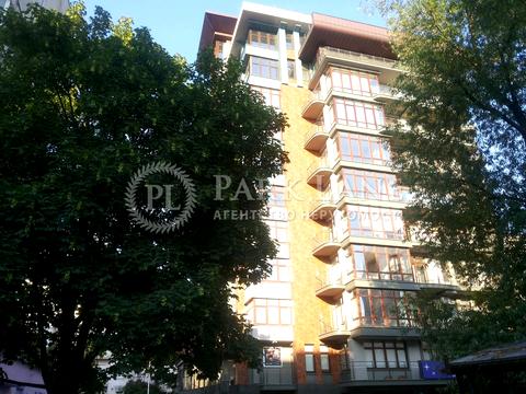 комерційна за адресою Князів Острозьких вул. (Московська), 27
