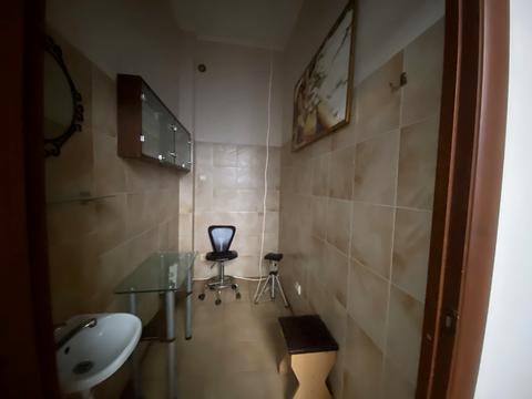 коммерческая по адресу Театральная пл., 3