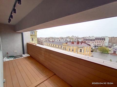 квартира за адресою Вице Адмирала Жукова, 3/7