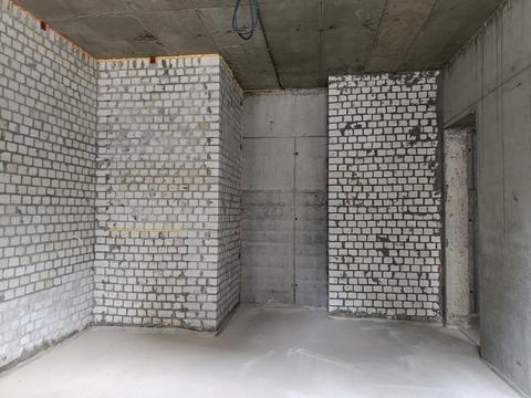 комерційна за адресою Комітетська вул., 40