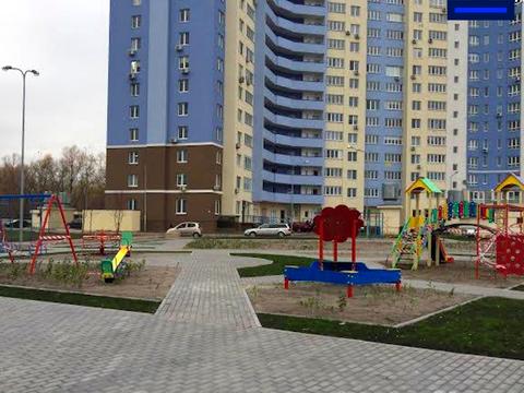 паркомісце за адресою Академіка Глушкова просп., 9-В