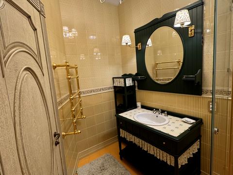 коммерческая по адресу с. Грибовка, Приморська, 26