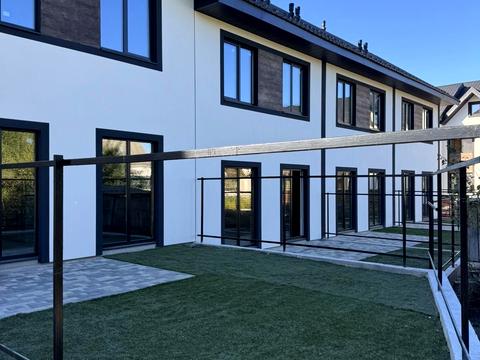 будинок за адресою Захисників України вул. (Вокзальна)