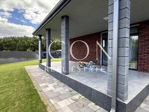 будинок за адресою Грушева вул.