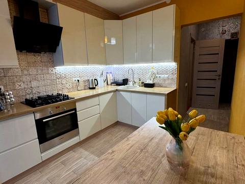 квартира за адресою Пилипа Орлика вул., 1