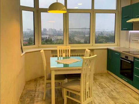 квартира за адресою Польова вул., 73