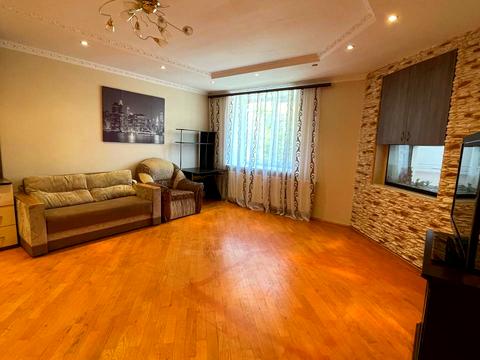 квартира за адресою Симиренків вул., 3б