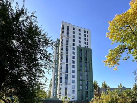 квартира за адресою Космічна вул., 5
