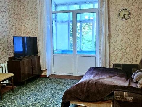 квартира за адресою Героїв Крут вул. (12 Квітня), 3