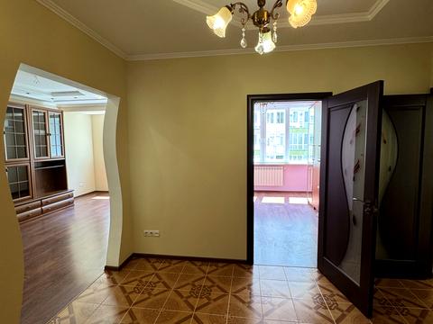квартира по адресу Строителей ул., 30