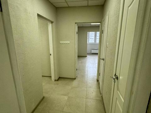 комерційна за адресою Сім'ї Глодан вул., 41