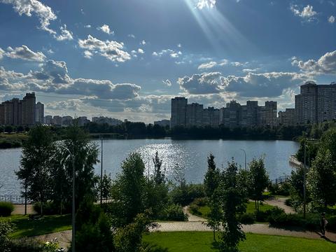 квартира за адресою Ревуцького вул., 40-Г