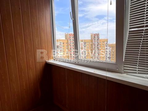 квартира за адресою Анни Ахматової вул., 45