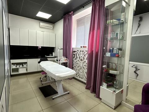 комерційна за адресою Київська, 84