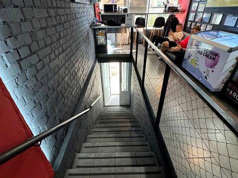 комерційна за адресою Звіринецька вул., 47