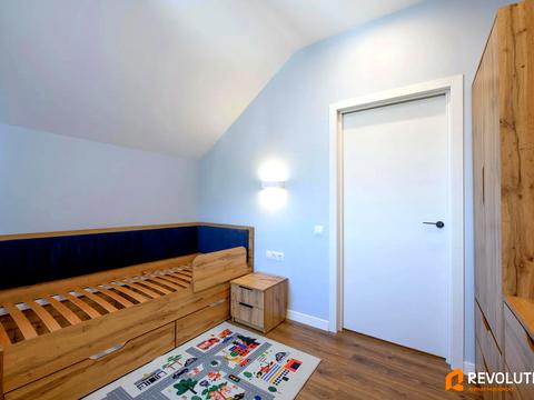 дом по адресу Горіхова, 20