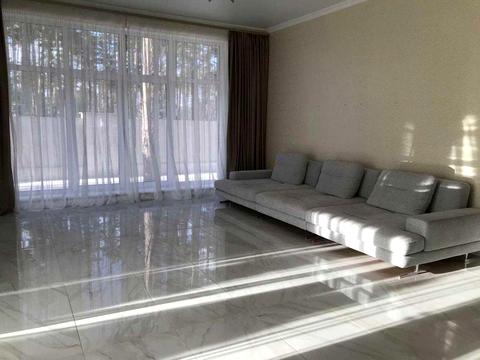 будинок за адресою Вишнева вул.