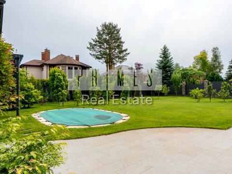 будинок за адресою Молодіжна вул.