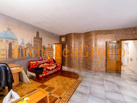 коммерческая по адресу Олени Теліги, 57