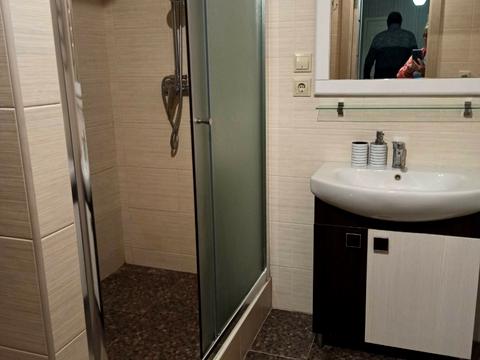 квартира за адресою Київ, Гетьмана Кирила Розумовського вул. (Миколи Краснова), 19