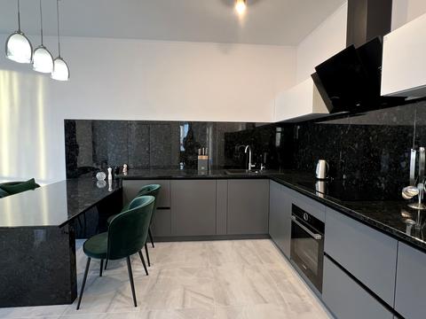 квартира за адресою Андрія Верхогляда вул. (Михайла Драгомирова), 14-А