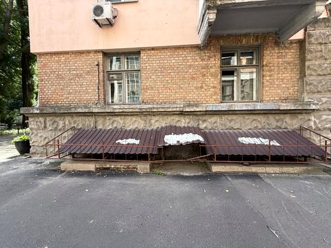комерційна за адресою Панаса Мирного вул., 3